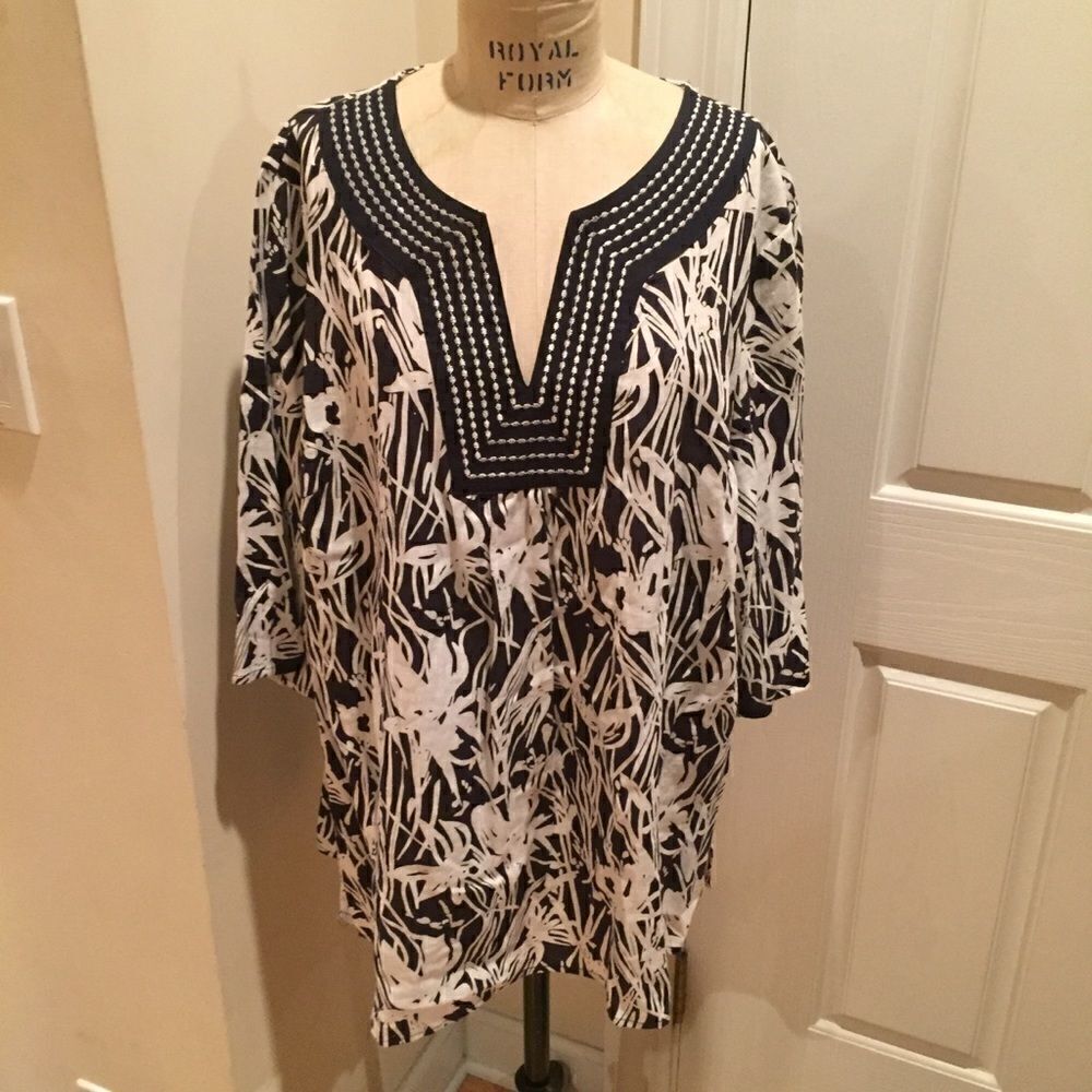 Saint Tropez West Top